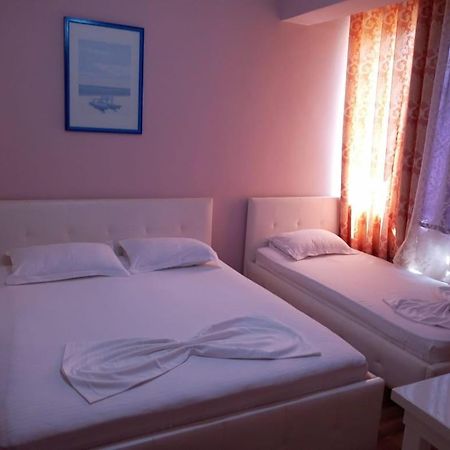 British Hotel Himarë Exteriér fotografie
