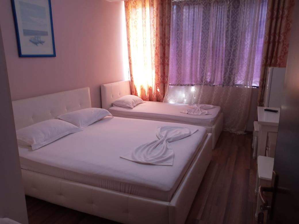 British Hotel Himarë Exteriér fotografie