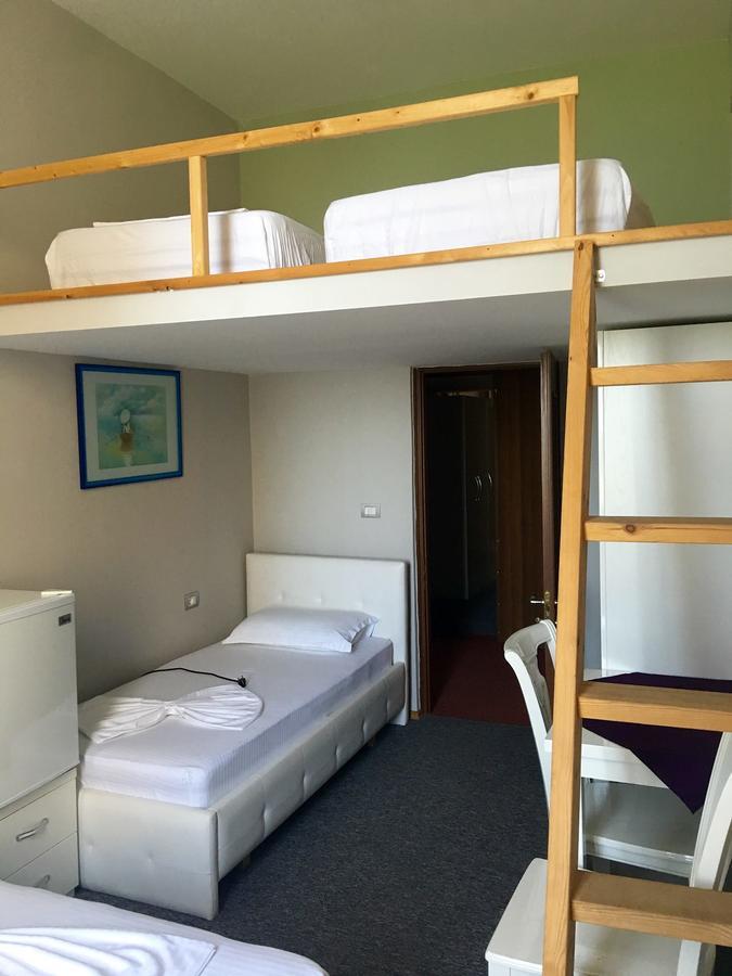 British Hotel Himarë Exteriér fotografie